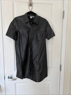 Black Short-Sleeve Leather Shirt - Unbranded